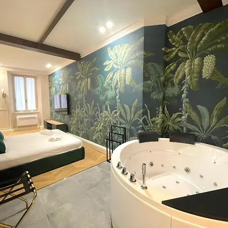 Exotic With Jacuzzi Bergamo